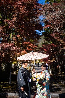結婚式ロケーションフォト紅葉で前撮り撮影01