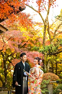 結婚式ロケーションフォト紅葉で前撮り撮影09
