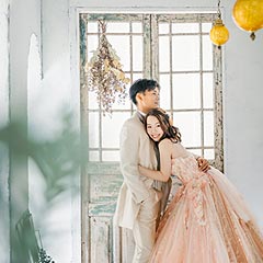 おしゃれな結婚式前撮りフォトウエディング