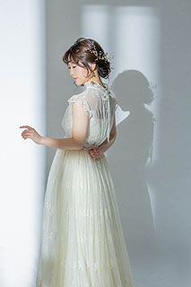 フォトスタジオで韓国風ウエディングフォト撮影02