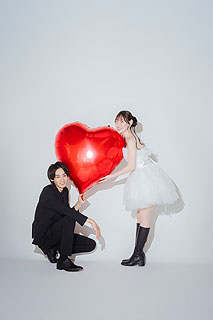 フォトスタジオで韓国風ウエディングフォト撮影07