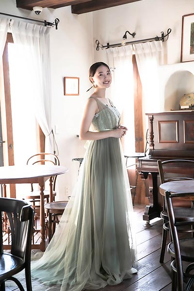 ウエディングフォト衣裳02