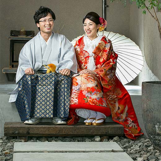 浜松志都呂の写真館で結婚式前撮りモダンスタジオギャラリー04