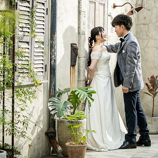 浜松志都呂の写真館で結婚式前撮りテラススタジオギャラリー01